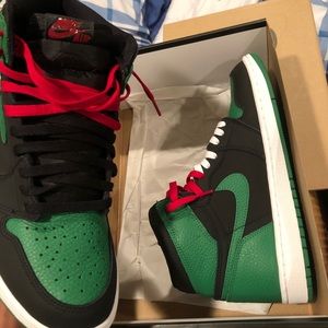 Jordan Pine Green 1’s